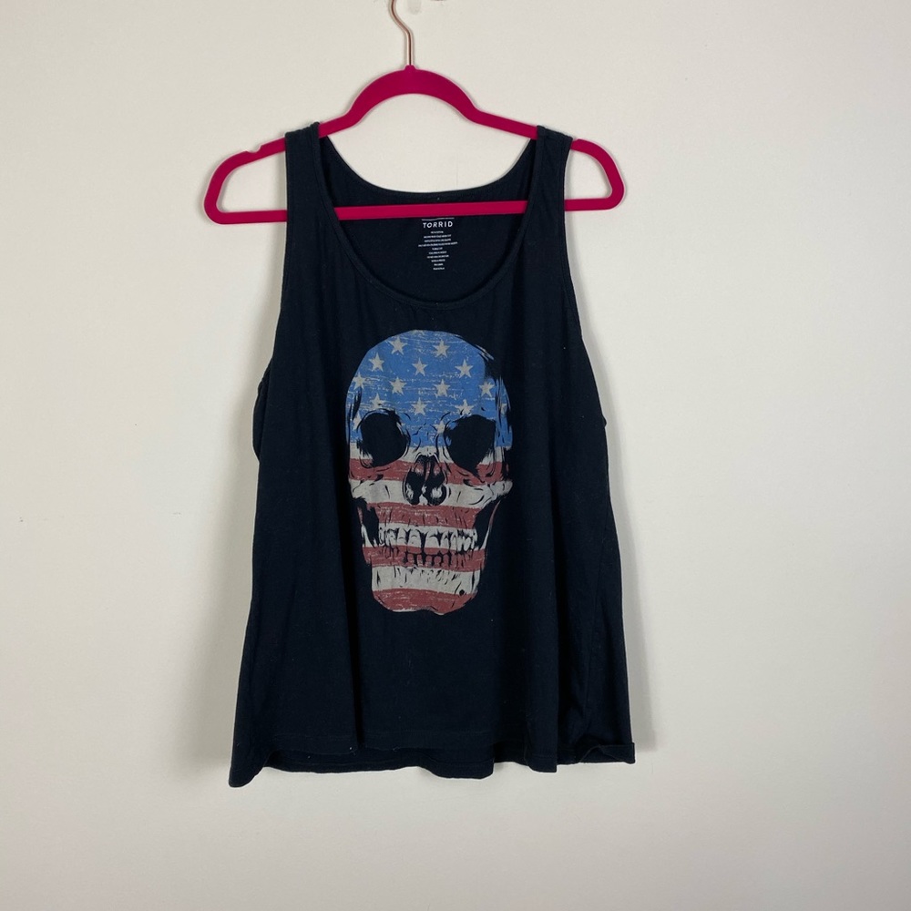 Torrid size 2 flag skull tank top